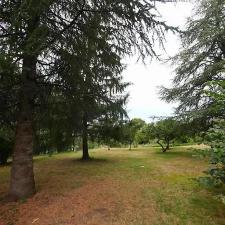 Quaint In Berbigui Res Valley Of The Castles At 15min Saint-Germain-de-Belves