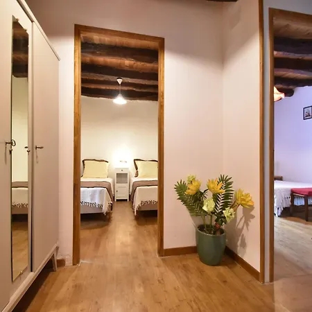 Quaint In Berbigui Res Valley Of The Castles At 15min Holiday home