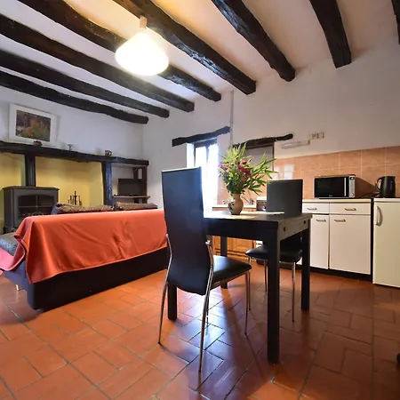 Quaint In Berbigui Res Valley Of The Castles At 15min Holiday home *