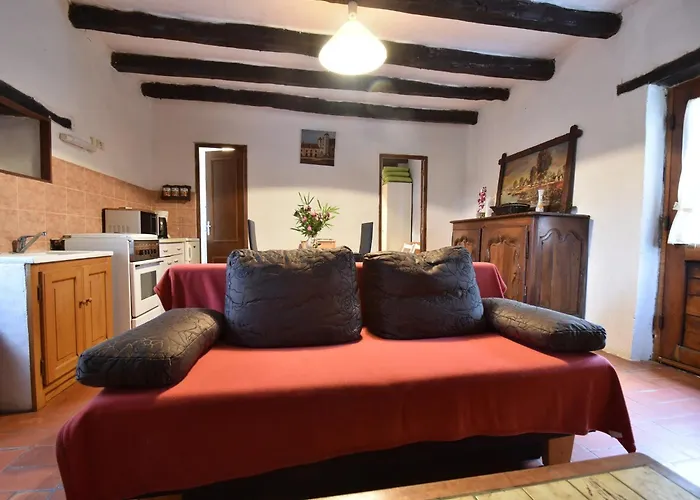 Quaint In Berbiguieres, Valley Of The Castles At 15min *